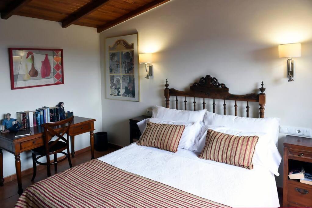 בית הארחה סנטיאגו דה קומפוסטלה 	Casa De Afora Casa Con Piscina Y Jacuzzi Privados מראה חיצוני תמונה